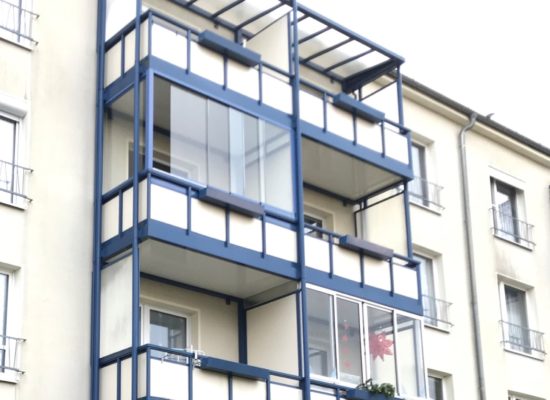 OLEfix Balkonverglasung an einer Mietwohnung